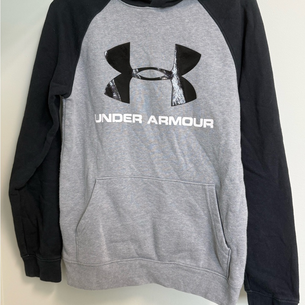 Under Armour Boys Black and Gray Shirt